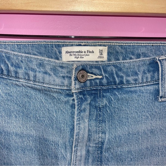 Abercrombie & Fitch Jeans Women’s Size 18 Long Light Blue Denim 90’s Relaxed - Picture 6 of 9